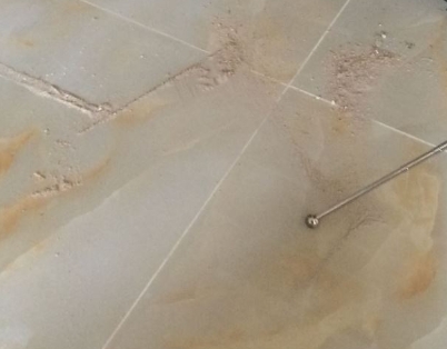 固阳瓷砖空鼓维修公司分享粘合剂选择不当在瓷砖铺贴过程中可能导致以下问题